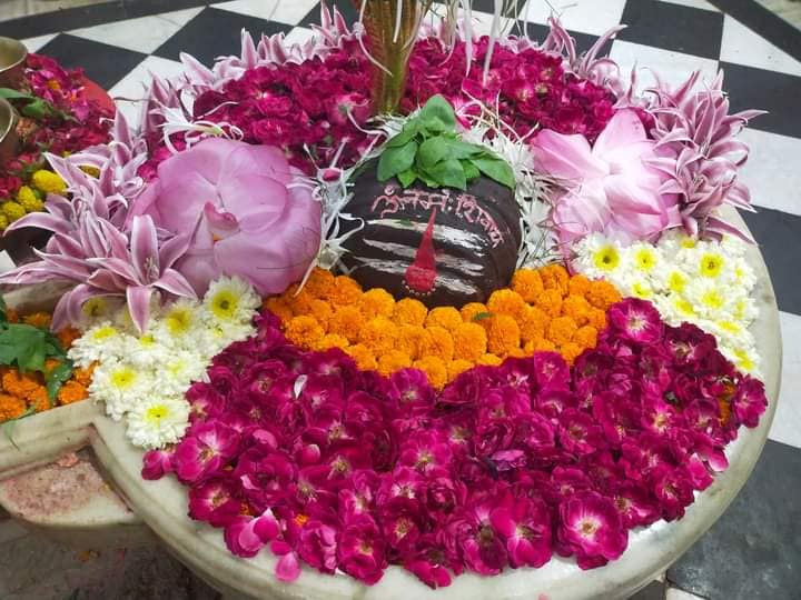 क्षीरेश्वर नाथ महादेव मंदिर रुद्राभिषेक